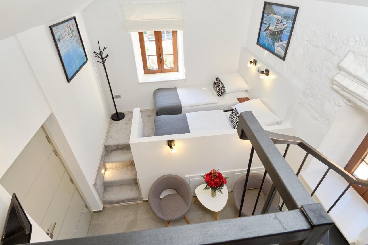 Apartments Zebra Тиват Экстерьер фото